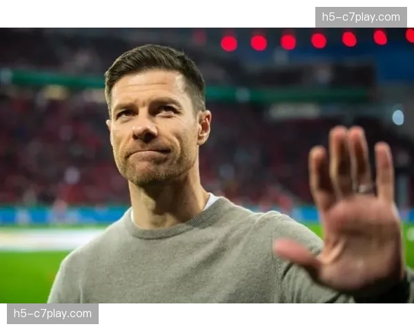 深度战术板:分析皇马新援哈维·阿隆索为球队中场带来的防守韧性 深度战术板:分析皇马新援哈维·阿隆索为球队中场带来的防守韧性